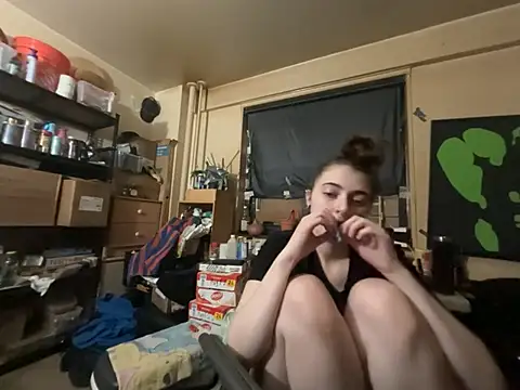 Snowbunnycake_131's Live XXX Chat