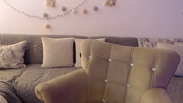 YourfantasyGiuly's Live XXX Chat