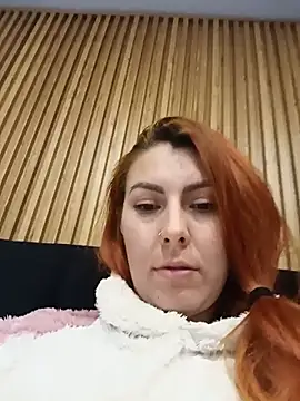 AnnyaEvans Chat XXX in diretta