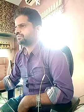 genuine_banana webcam show