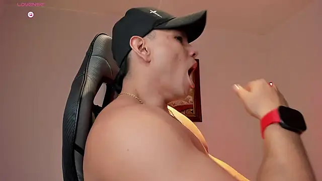 RoyConstance 라이브 XXX 채팅