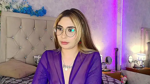 nini_love01 Chat XXX in diretta