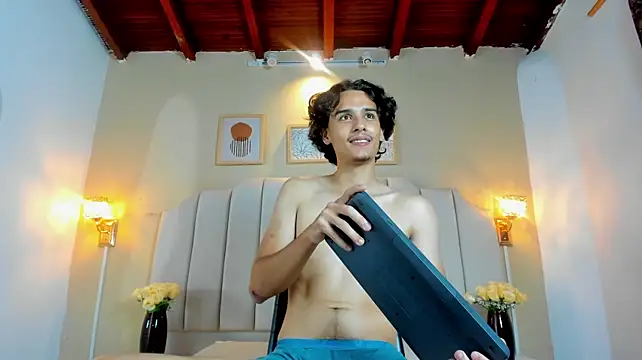 Show de Kai_Montel na webcam