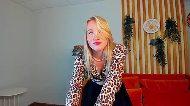 ElaraVoltage Chat XXX in diretta