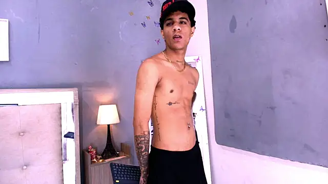 _Thiago12n Live XXX chat