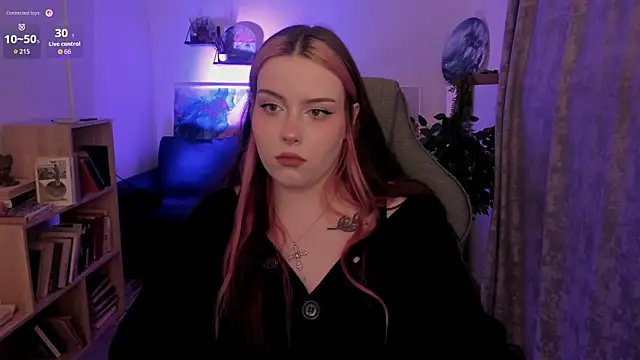 CoraMiel live XXX chat