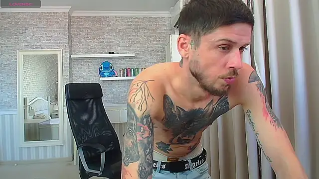 JonahShaw's Webcam Show