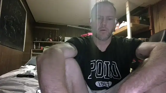 Freakslut007: διαδικτυακό σόου στην κάμερα