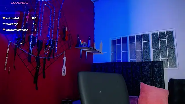 XXX chat uživo modela kira_milk1