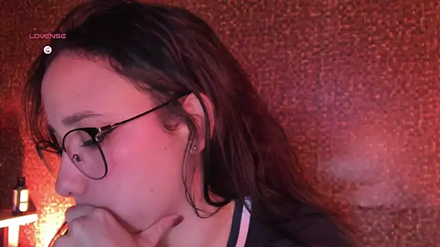 Chat XXX en directo de Apartment28