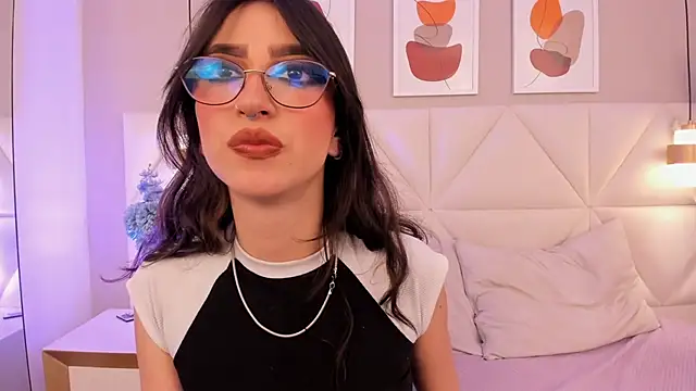 Zoey_kiss_ Adlı Modelin Canlı XXX Sohbeti