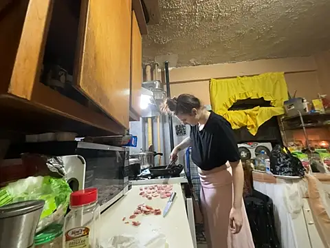 Snowbunnycake_131 webkamerás műsora