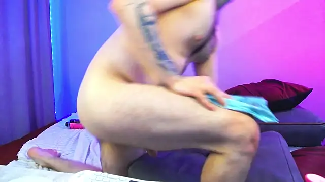 XXX chat uživo modela LucyMuur