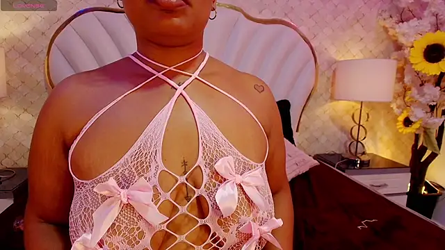 YazminJenner's Live XXX Chat