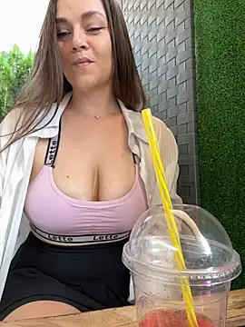 CrazyTori's Live XXX Chat