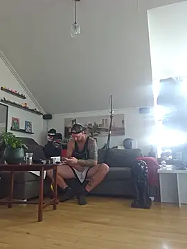 eltoulou webcam show