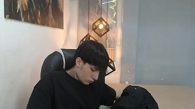 Chat XXX ao vivo de Cry_thereal
