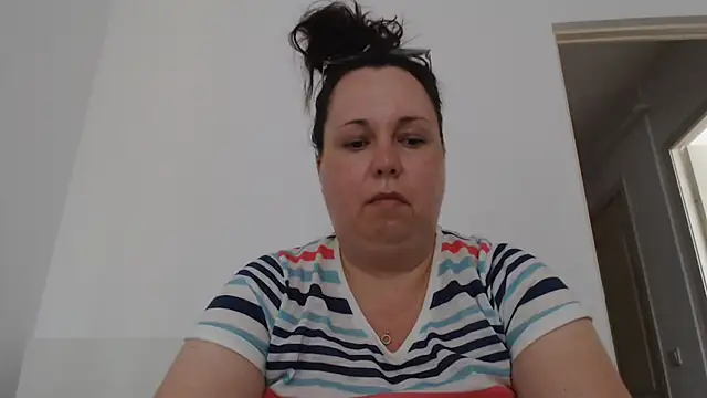 دردشة WendyRhoades الجنسية المباشرة