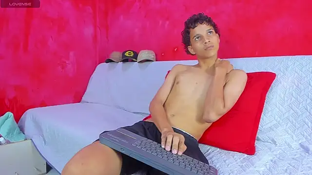 LatinPrince_のライブXXXチャット