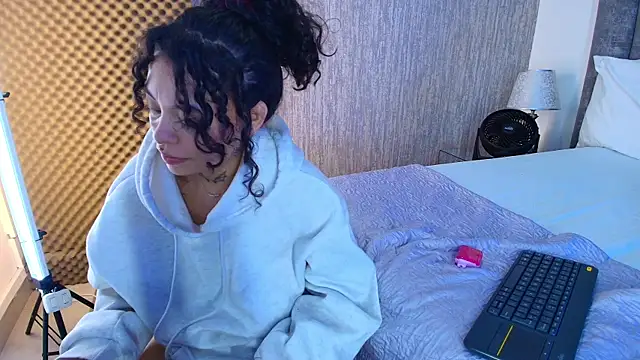 KatherineGomez Chat XXX live