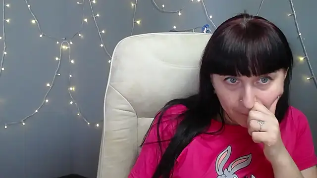 NinaFlawlees' Live XXX Chat