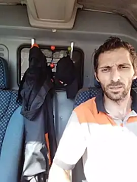 צ'אט XXX בשידור חי של adrieric87