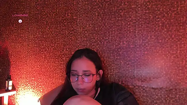 Apartment28 在線直播表演