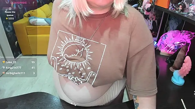 Softie_Sofy Chat XXX live