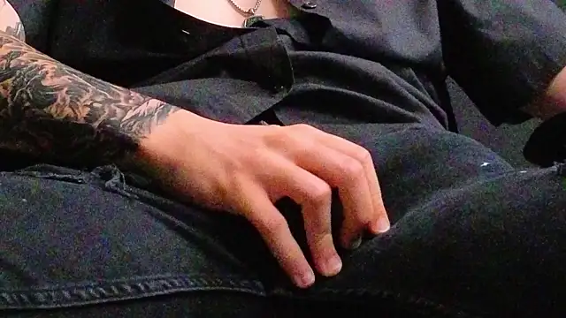 FelixStarkk Chat XXX in diretta
