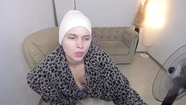 צ'אט XXX בשידור חי של _AliceHill_