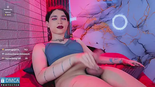 MaeveKuro's Live XXX Chat
