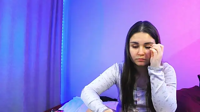 LucyMuur Chat XXX in diretta