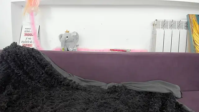 Serena_Shine Webcam show
