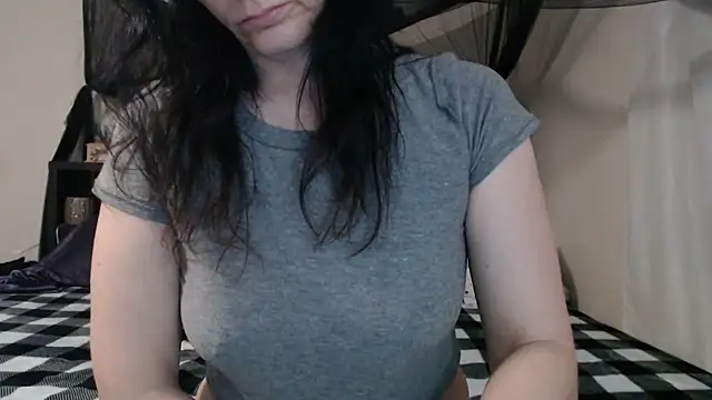 CrystalLake13's Webcam Show