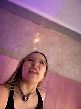 Hillary_Collins1 Live XXX-Chat