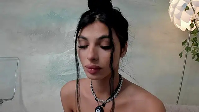 Moon_Shard Live XXX Chat