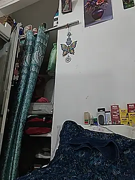 Sexy-Kajal2's Webcam Show