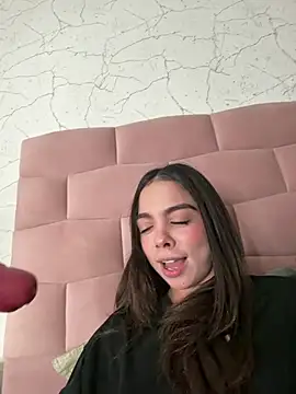 צ'אט XXX בשידור חי של BambiRoses
