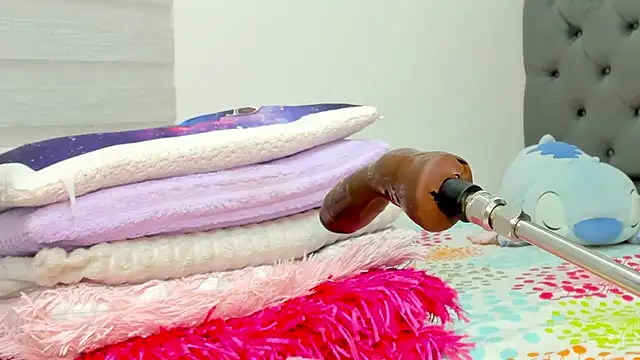 Elizabeth_18_'s Live XXX Chat