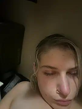 แชท XXX สดของ SassynNatty