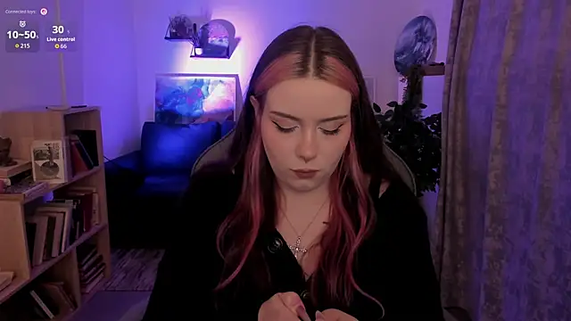 CoraMiel's Live XXX Chat