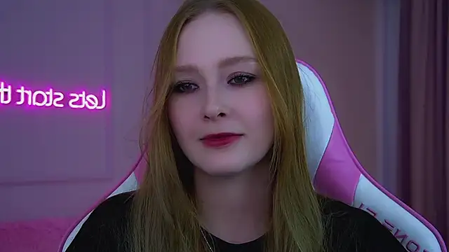 AgataFoxleyn Live XXX chat