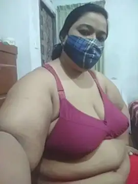 momo_loves Adlı Modelin Web Kamerası Şovu