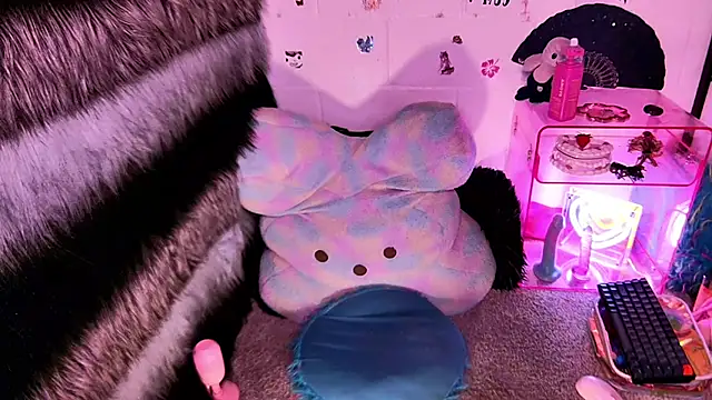 SweetLaumina Шоу с уебкамера