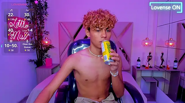 Anyelo_Twink – Live XXX-chat