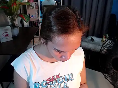 Živý XXX chat RencyMoore