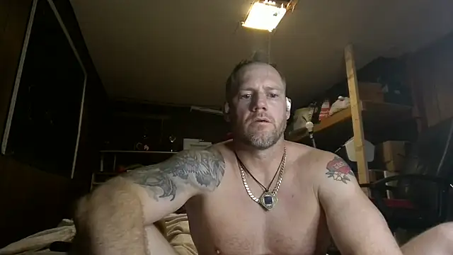 צ'אט XXX בשידור חי של Freakslut007