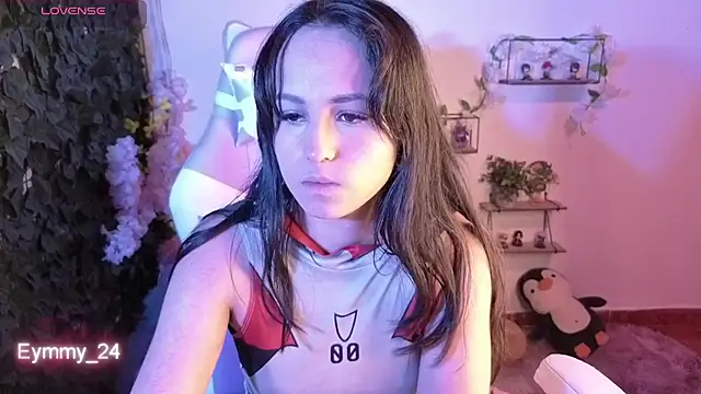Chat XXX en directo de Eymmy_24