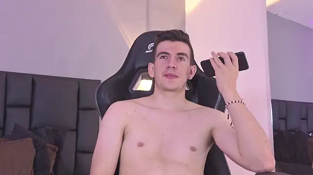 Chat XXX ao vivo de MikaelSlow
