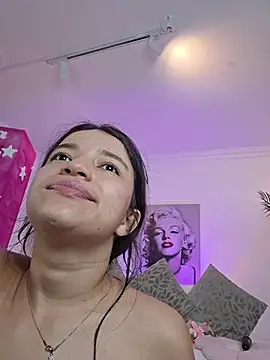 Czat XXX na żywo – EmmaRose___
